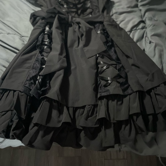 Victorian Dress - Picture 4 of 4